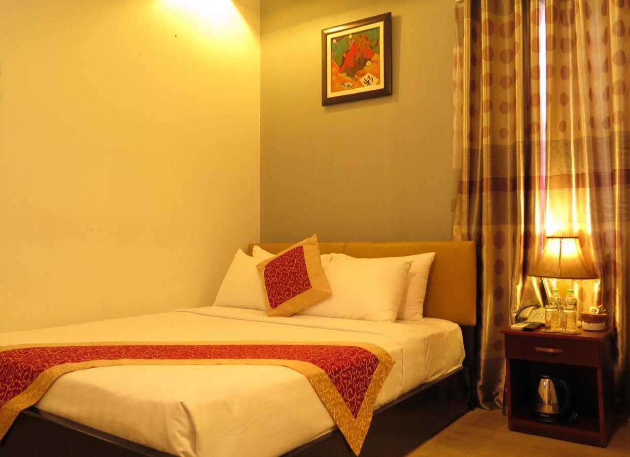 Sunflowers Hotel Airport Ho Chi Minh-staden Exteriör bild